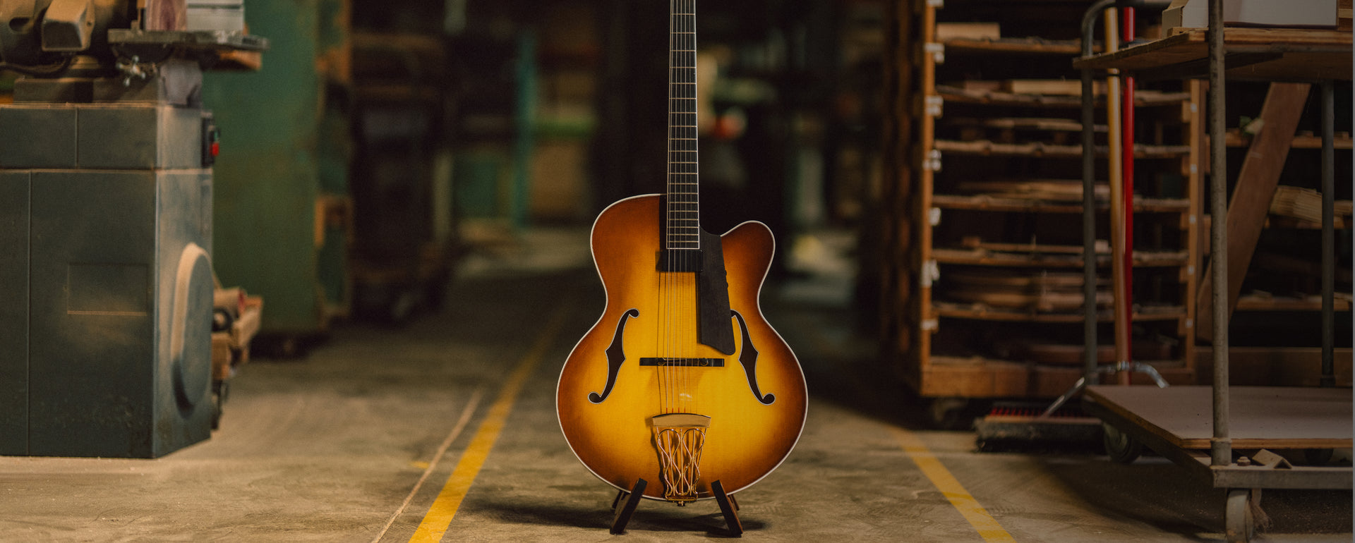 HERITAGE CUSTOM SHOP
CORE COLLECTION H‑717