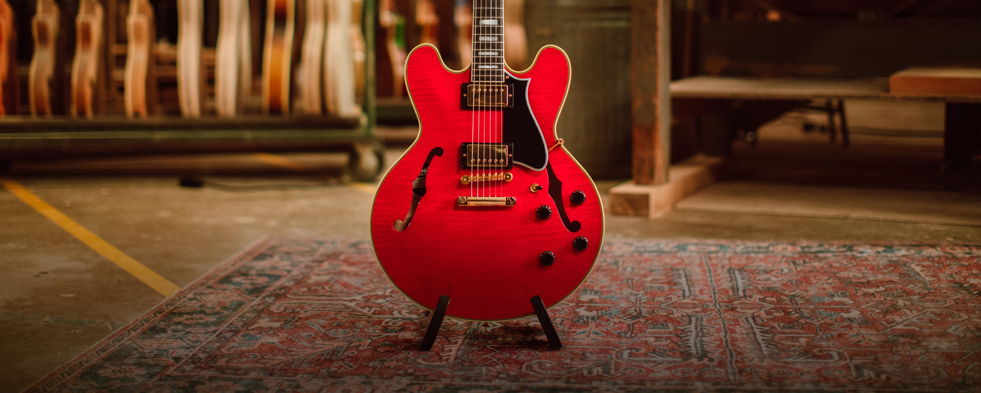 HERITAGE CUSTOM SHOP<br>
CORE COLLECTION H-555