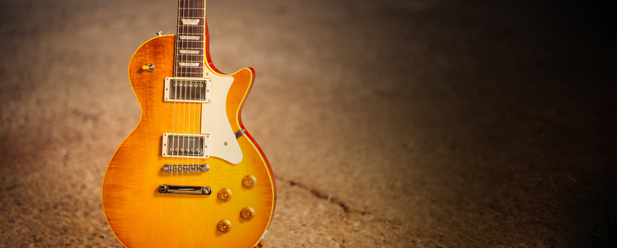 HERITAGE CUSTOM SHOP CORE COLLECTION H-150 PLAIN TOP